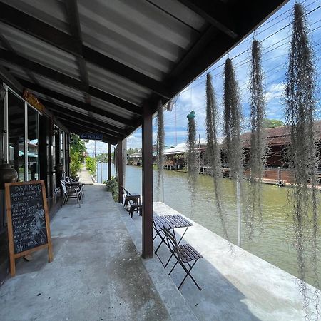 Reuan Vilawan Ratchaburi 外观 照片
