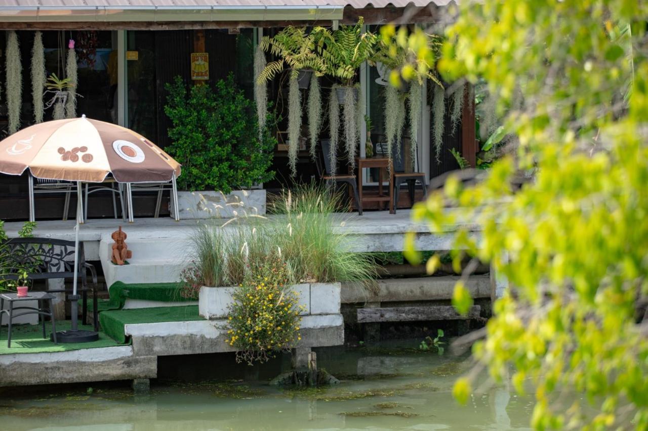 Reuan Vilawan Ratchaburi 外观 照片