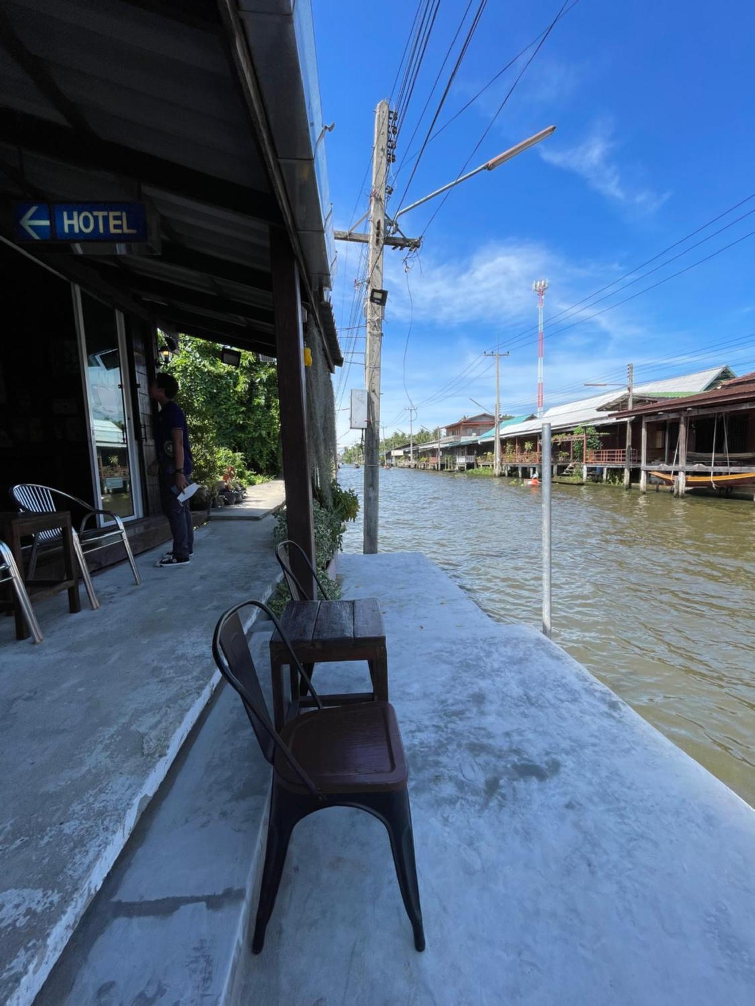Reuan Vilawan Ratchaburi 外观 照片