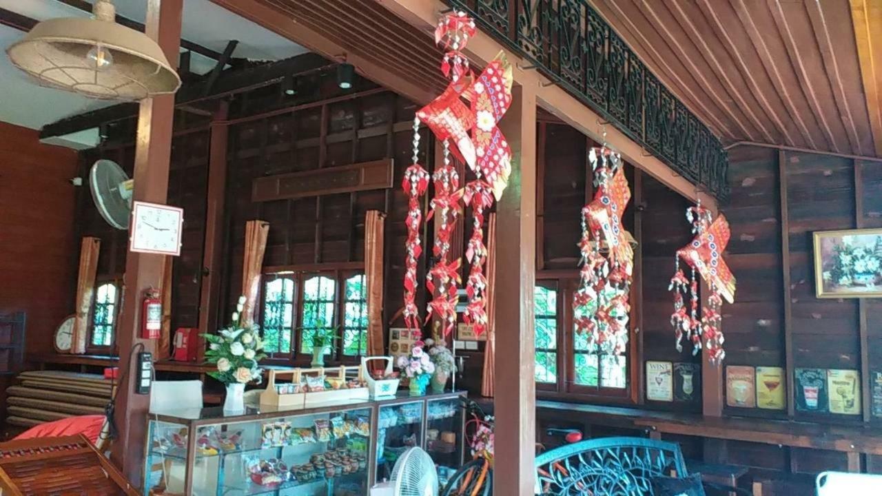 Reuan Vilawan Ratchaburi 外观 照片
